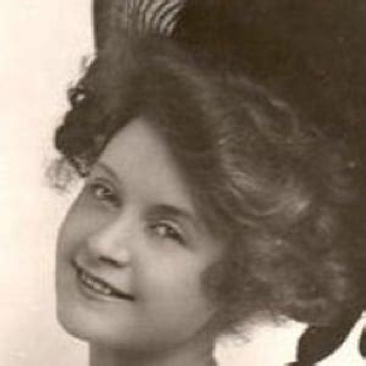 BlinkBlog | Billie Burke