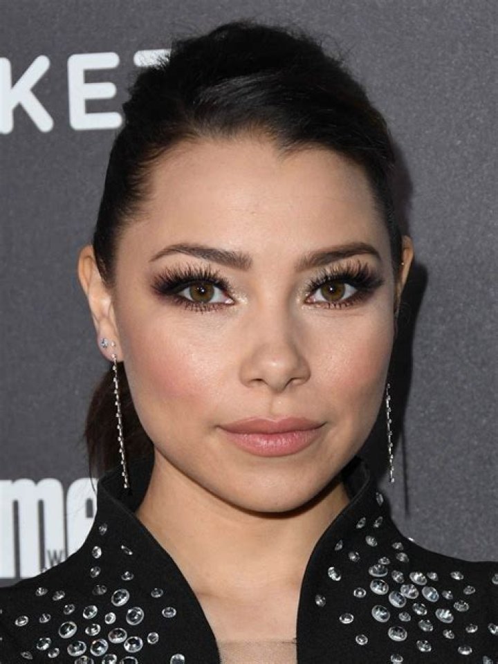 BlinkBlog | Jessica Parker Kennedy