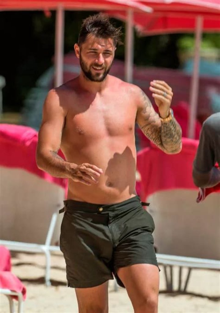 Charlie Austin Cryer: A Comprehensive Look at His Life and Career