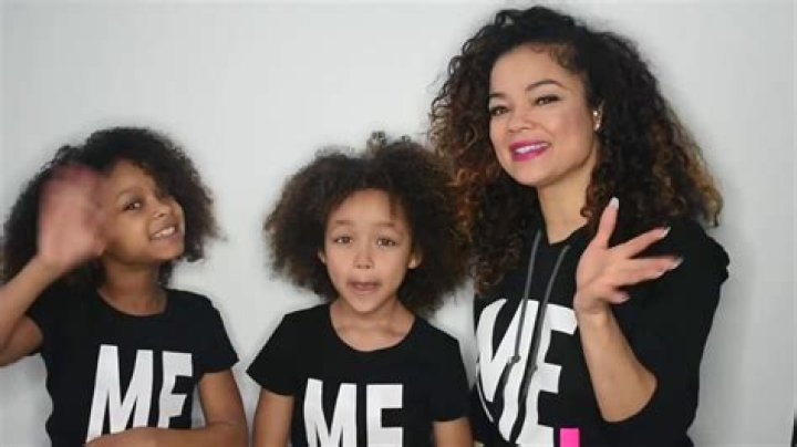 Dani And Dannah Lockett Parents Details To